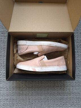 Frye Ivy Slip-On Shoes in Blush Pink